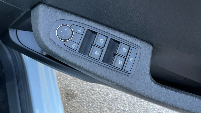 Renault Clio 1.0 TCe 90 Evolution 5dr Petrol Hatchback